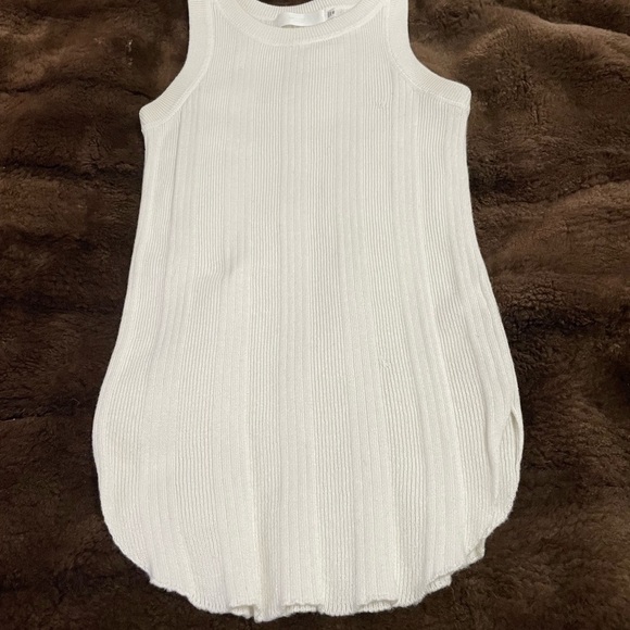 Michael Kors and Moussy Cashmere Blend Cream Tanks - Picture 8 of 16